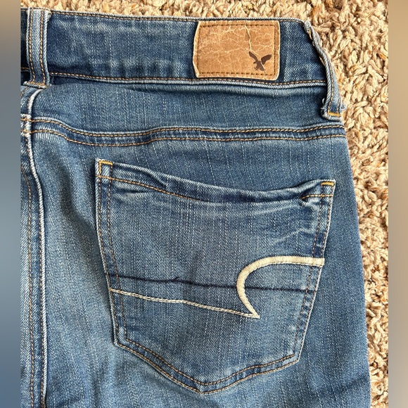 American Eagle Traditional Blue Skinny Jeans - Size 2 Short - Picture 6 of 6